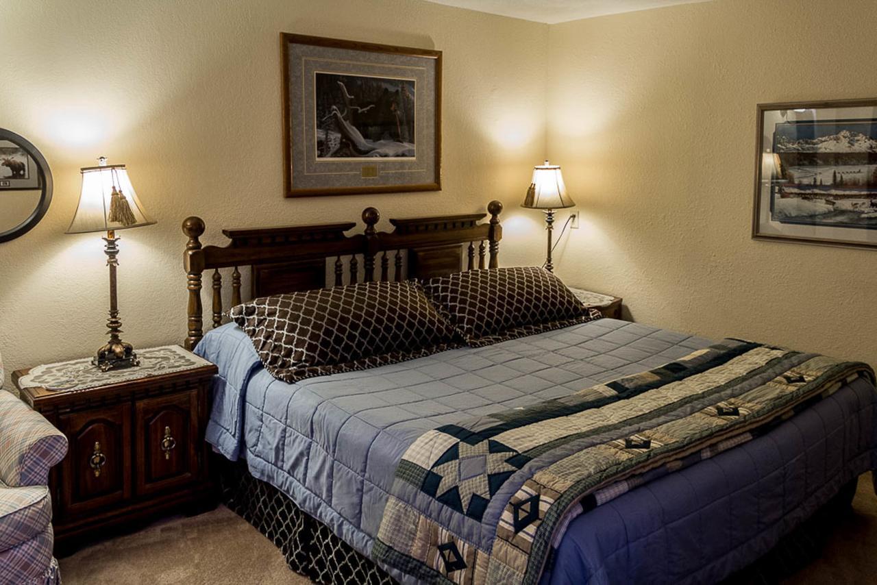 אנקורג' Highland Glen Lodge B&B מראה חיצוני תמונה