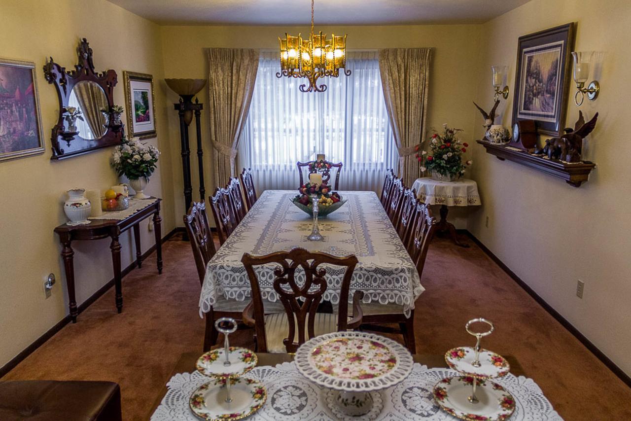 אנקורג' Highland Glen Lodge B&B מראה חיצוני תמונה