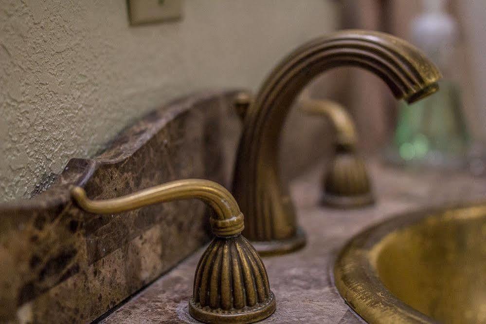 אנקורג' Highland Glen Lodge B&B מראה חיצוני תמונה