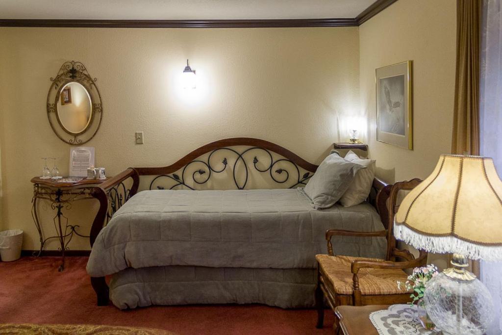 אנקורג' Highland Glen Lodge B&B מראה חיצוני תמונה